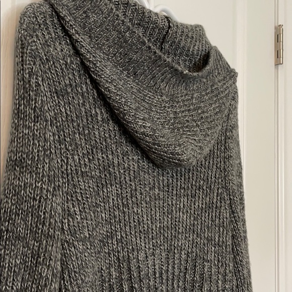 Carolyn Taylor cardigan - Picture 4 of 9